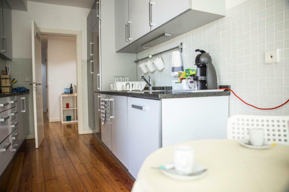 Fala-só 16 - 4 Bed Elegance In Historic District Lisboa
